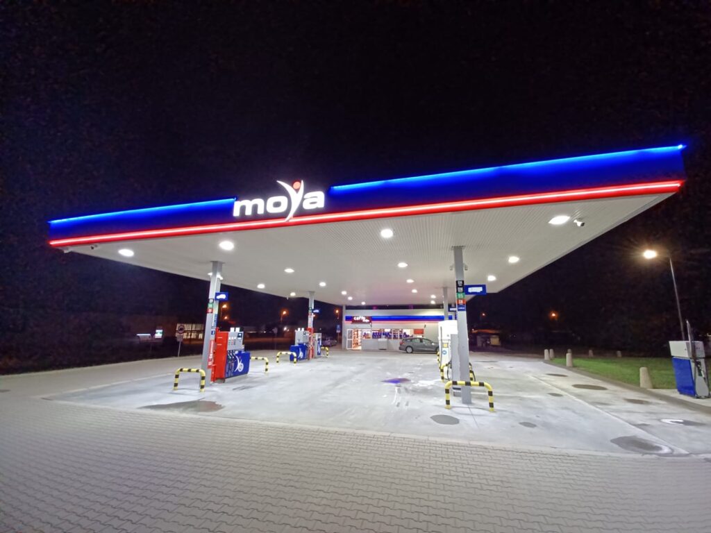 moya-otworzy-a-w-gliwicach-now-stacj-paliw-nowoczesna-stacja-paliw